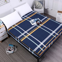 Load image into Gallery viewer, MECEROCK New Printing Bed Mattress Cover Waterproof Mattress Protector Pad Fitted Sheet Separated Water Bed Linens with Elastic